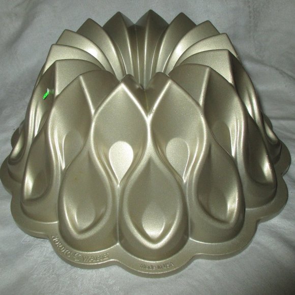 Nordic Ware Kitchen Nordic Ware Crown Bundt Pan 7th Anniversary